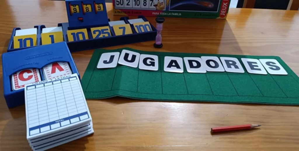 elegir juego de mesa cifras y letras partida